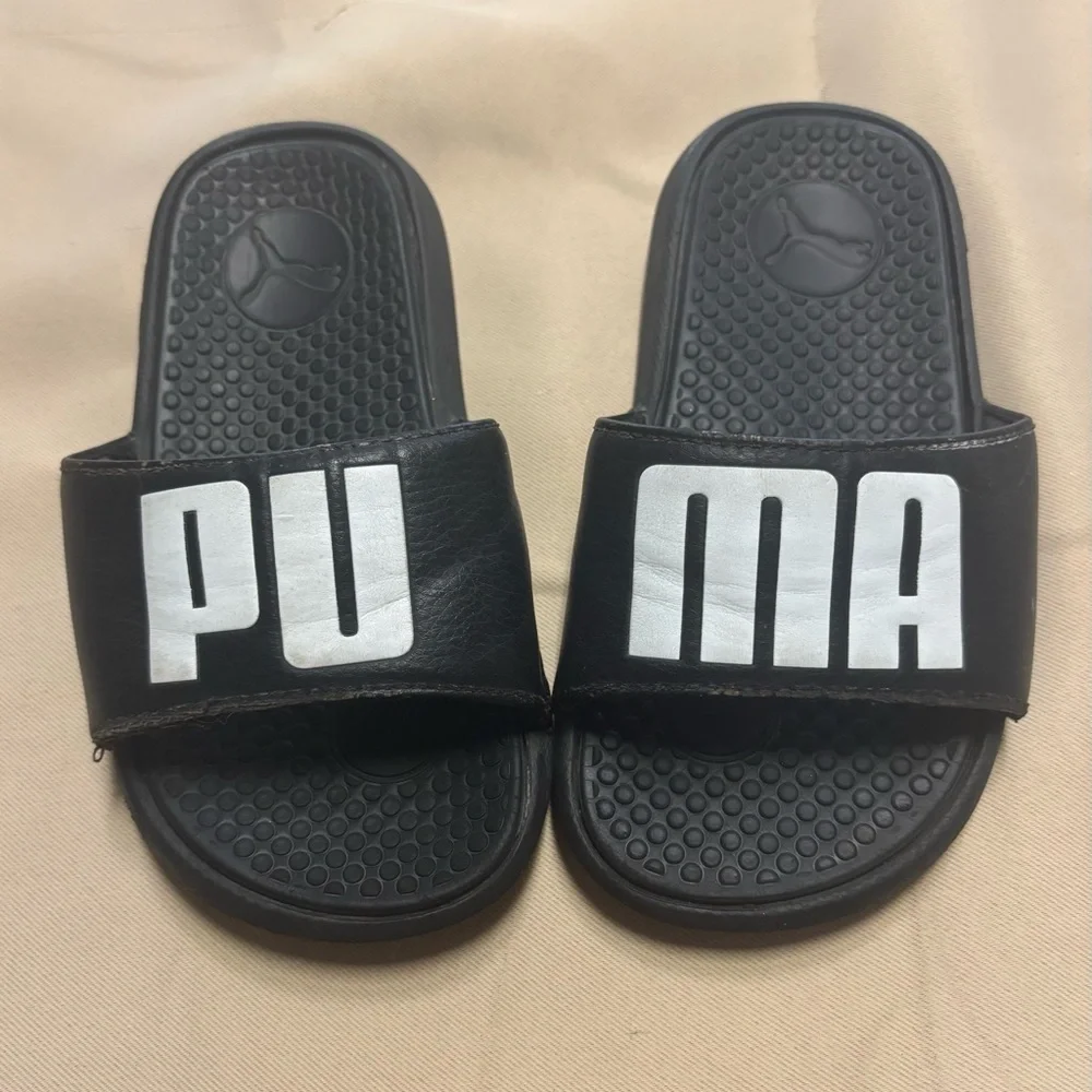 Puma‎ Kids Black and White Slide Sandals